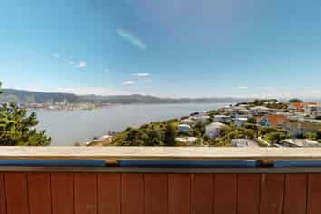 16 Palliser Road, Roseneath