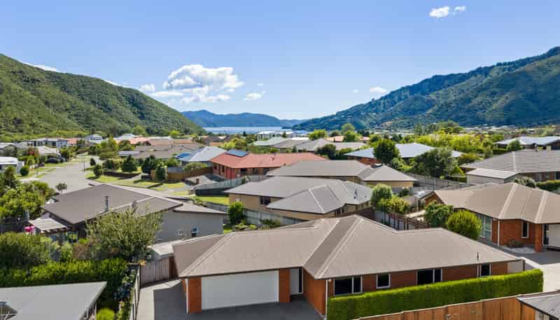 23 Admiralty Place, Waikawa