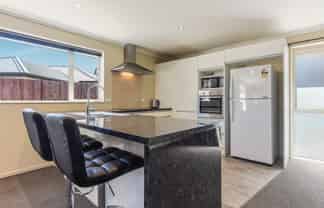 23 Admiralty Place, Waikawa