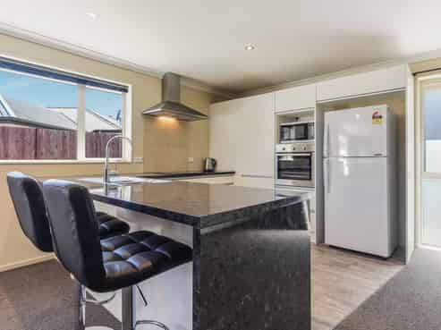 23 Admiralty Place, Waikawa