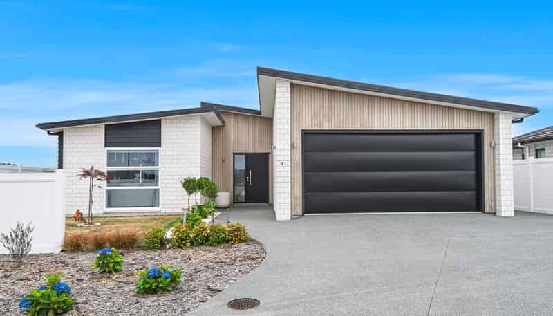 41 Kaurinui Crescent, One Tree Point
