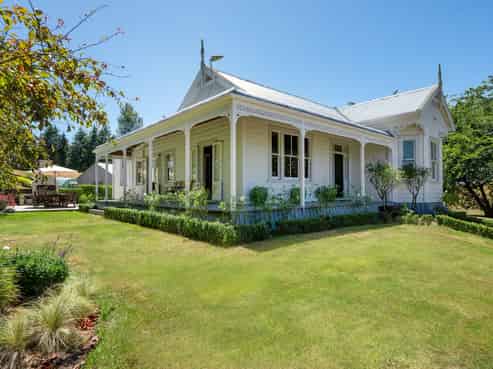 93 Oak Drive, Wairakei and Surrounds