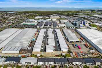 Modern Industrial Unit Near Airport