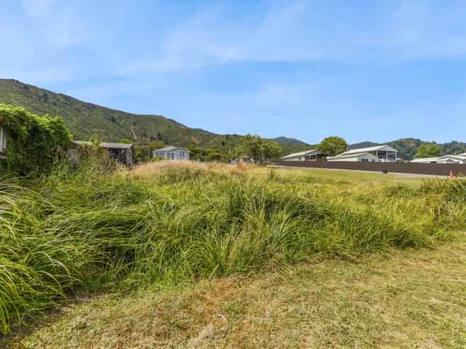 271 Waikawa Road, Waikawa