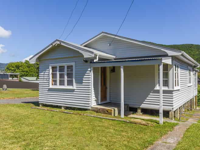 271 Waikawa Road, Waikawa