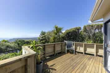 145 Piha Road, Piha