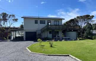 145 Piha Road, Piha