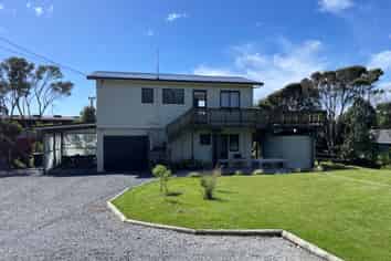 145 Piha Road, Piha