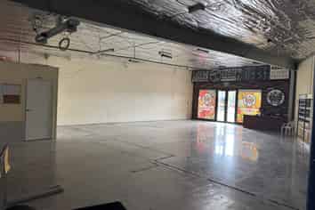 Retail Opportunity in Vibrant Area