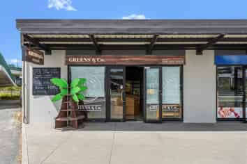 Retail Opportunity in Vibrant Area
