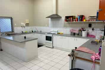 Kitchen / Food Prep / Warehouse