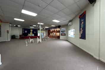 Spacious Open-Plan Church or Office
