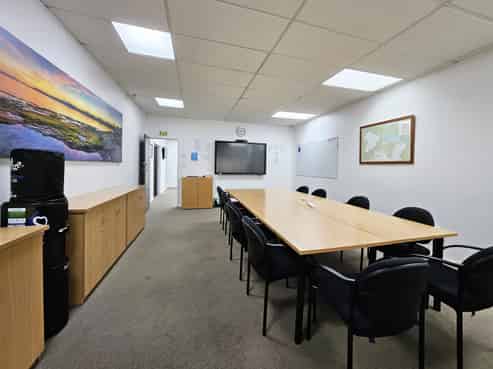 Spacious & professional office environment