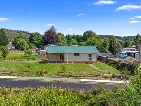12 Murcott Terrace, Benneydale