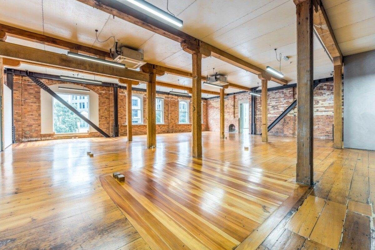 STUNNING HERITAGE OFFICE NEAR THE VIADUCT