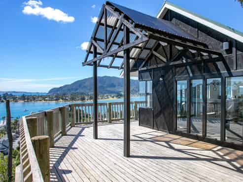 23 Pine Grove, Tairua