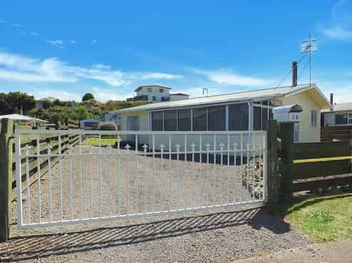 25 Reeve Street, Foxton