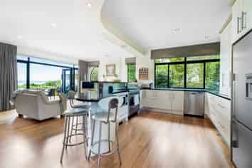 36 Beauvoir Avenue, Matakatia