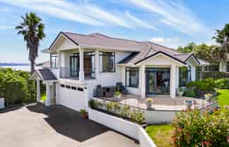 36 Beauvoir Avenue, Matakatia