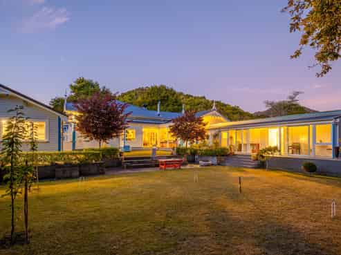 176 Nile Street, Nelson