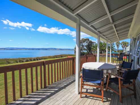 231 Pouewe Street, Kawhia