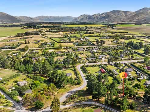 9 Fort Place, Hawea Flat