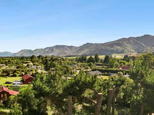 9 Fort Place, Hawea Flat