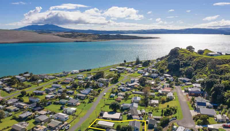 66 Ash Terrace, Kawhia