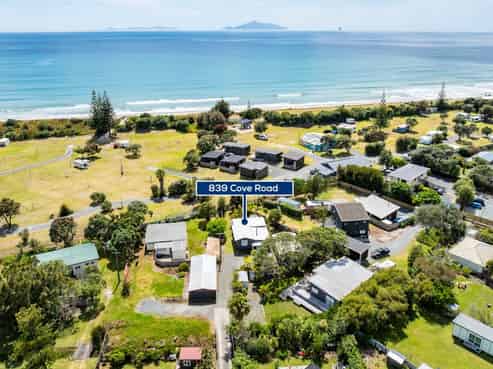 839 Cove Road, Waipu