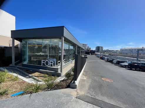 Large Format Retail on CBD Fringe