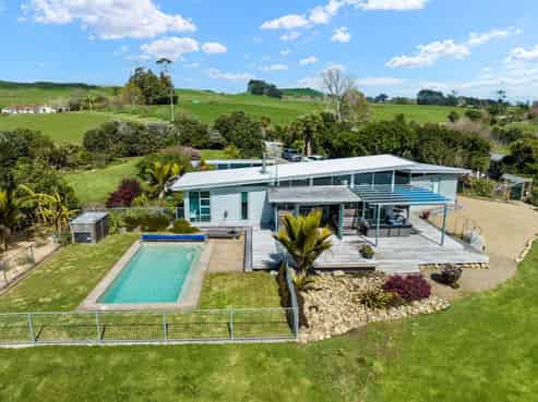 1404 Miranda Road, Miranda