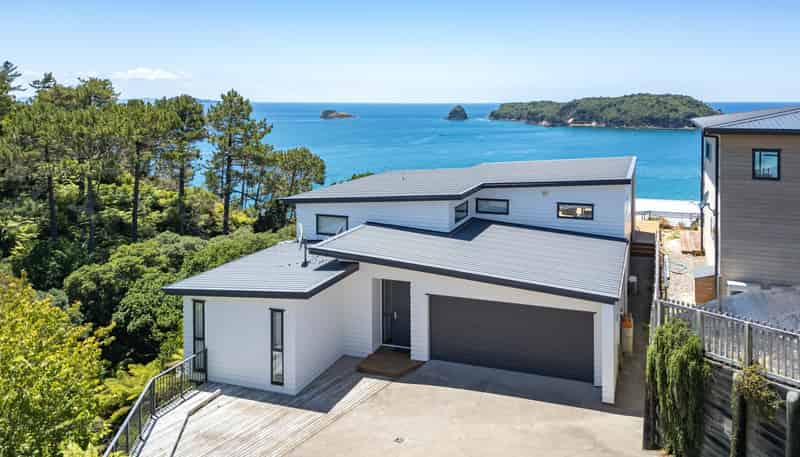 88 Grange Road, Hahei