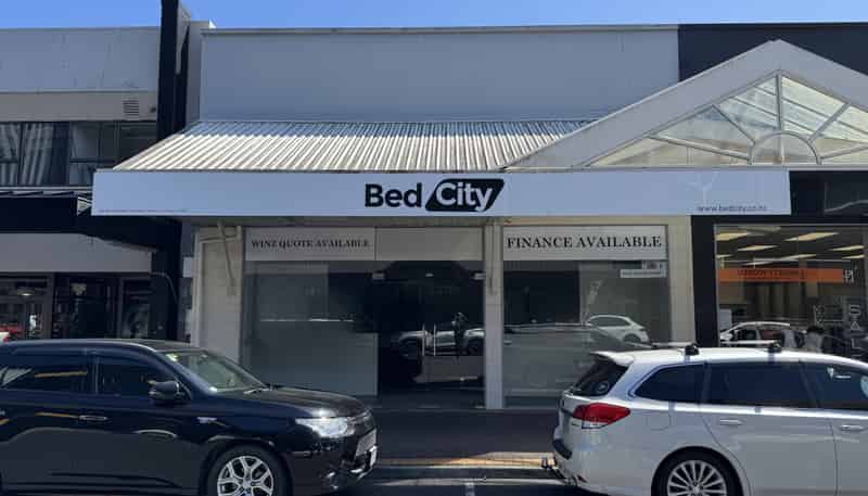 291 Barton Street, Hamilton Central