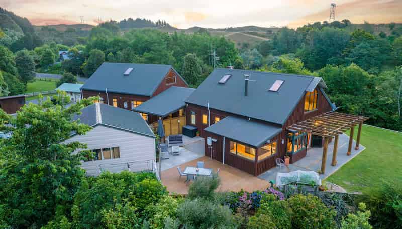 25 Eucalyptus Way, PARAPARAUMU