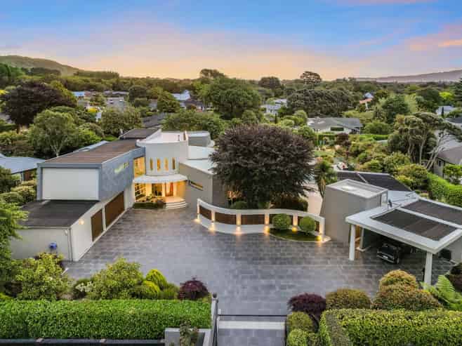 10A Sunny Glen, Waikanae