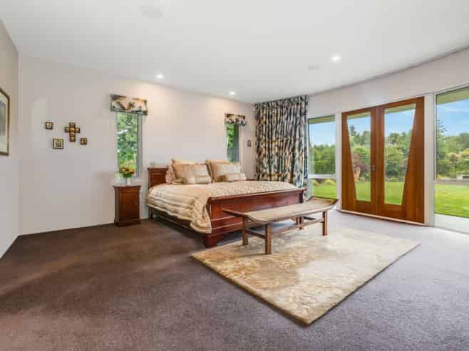 10A Sunny Glen, Waikanae