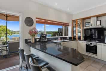 164a Grace Road, Avenues