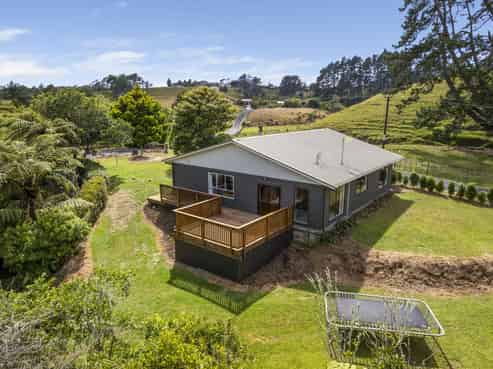 77 Dorset Road, Hillsborough