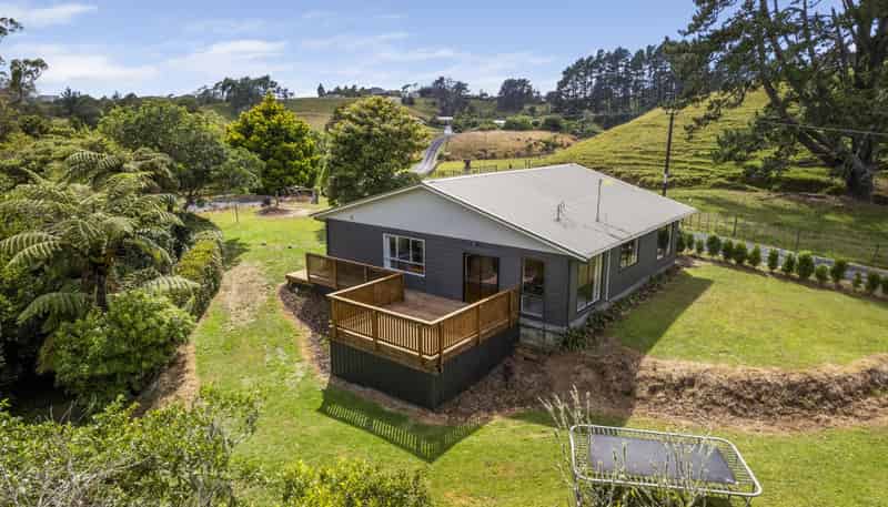 77 Dorset Road, Hillsborough