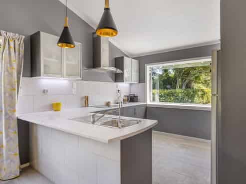 77 Dorset Road, Hillsborough