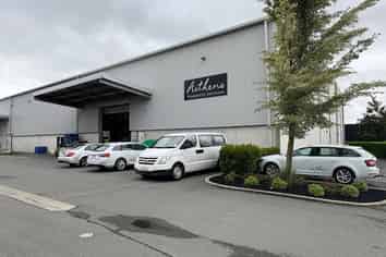 Warehouse Close to Southern Motorway