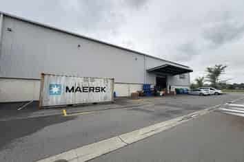 Warehouse Close to Southern Motorway