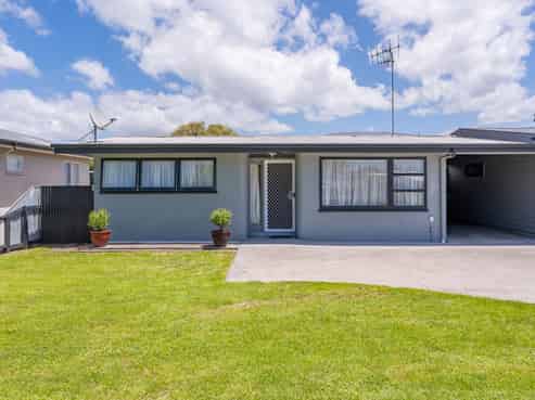 25A Riverbend Road, Onekawa