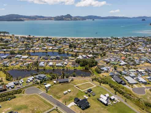 9 Liberty Place, Cooks Beach