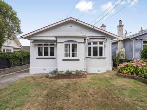 6 Bridge Street, Melling