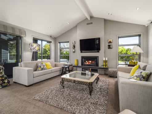 15 Loch Views Road, Acacia Bay