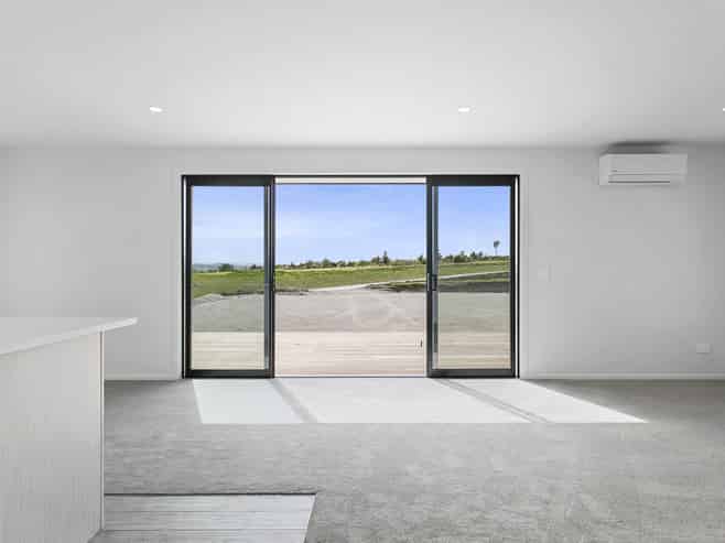 37 Kopakopa Crescent, Wharewaka