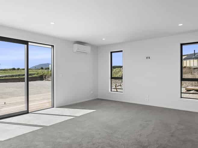 37 Kopakopa Crescent, Wharewaka