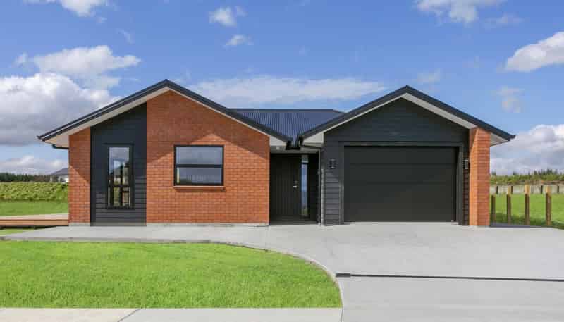 37 Kopakopa Crescent, Wharewaka