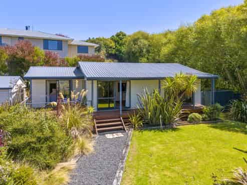 5 Mcintosh Road, Brighton